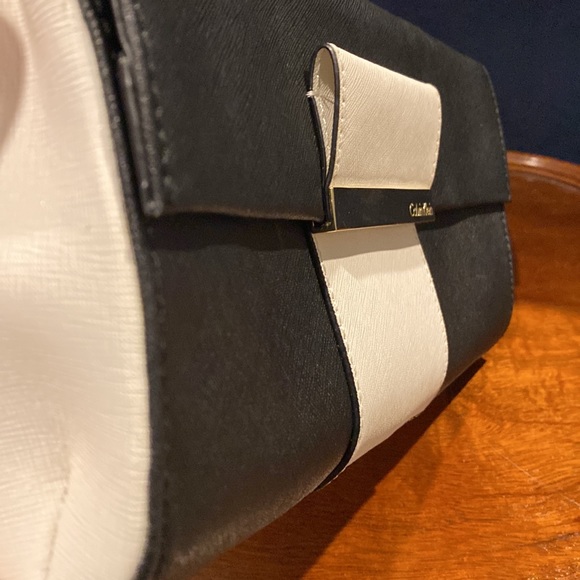 Black & White Clutch Bag - Picture 5 of 8
